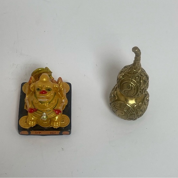 Gold Tone and Brass Feng Shui Figurine Set with Wu Lu - Picture 3 of 12